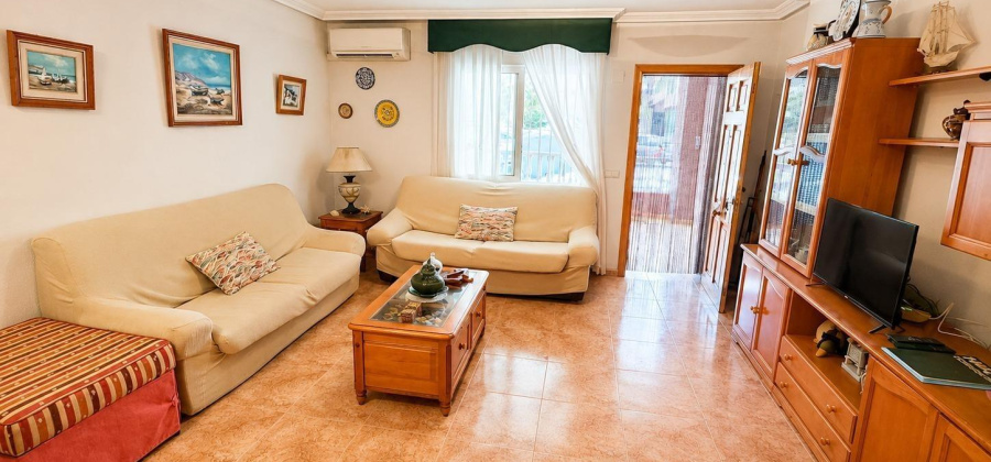 Torrevieja, Alicante, 3 Bedrooms Bedrooms, ,2 BathroomsBathrooms,Apartment,Resale,0,7563270331648167