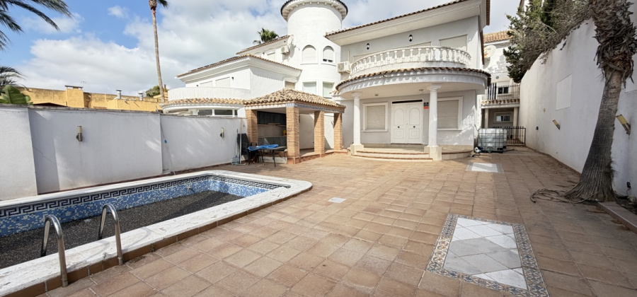 San Miguel de Salinas, Alicante, 6 Bedrooms Bedrooms, ,5 BathroomsBathrooms,Villa,Resale,0,10318674498234964