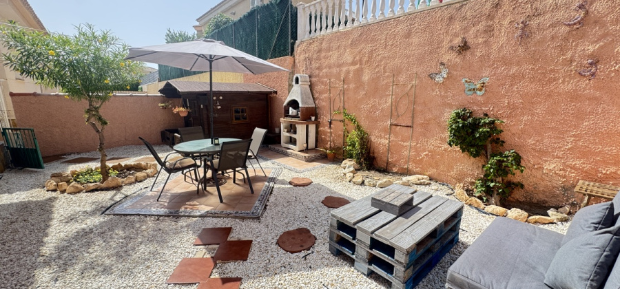 Villamartin, Alicante, 4 Bedrooms Bedrooms, ,2 BathroomsBathrooms,Villa,Resale,0,10318683861923704