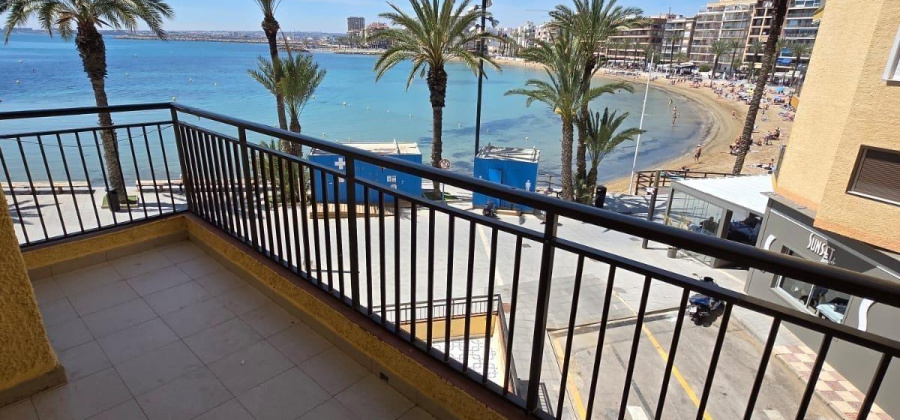 Torrevieja, Alicante, 3 Bedrooms Bedrooms, ,2 BathroomsBathrooms,Apartment,Resale,0,75632279815824512