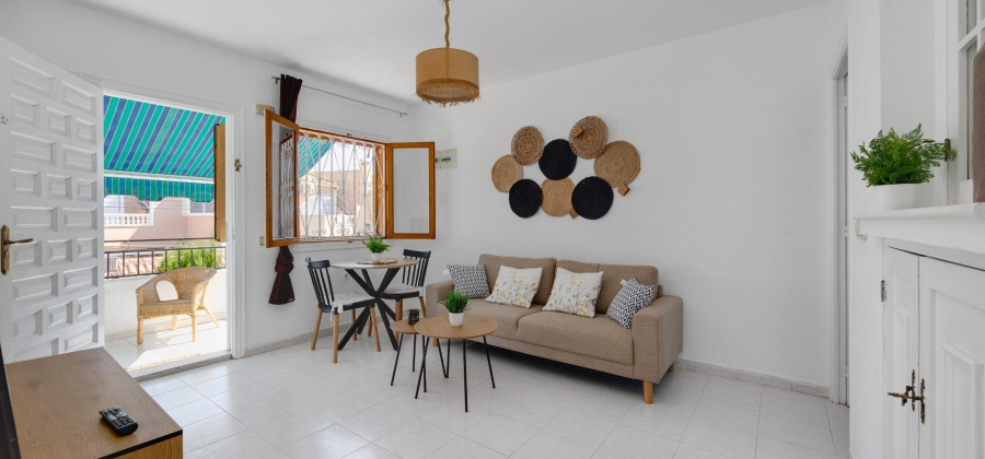 Torrevieja, Alicante, 2 Bedrooms Bedrooms, ,1 BathroomBathrooms,Apartment,Resale,0,75632212470954864