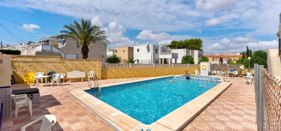 Torrevieja, Alicante, 1 Bedroom Bedrooms, ,1 BathroomBathrooms,Bungalow,Resale,0,75632243005741664