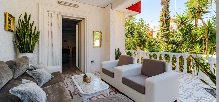 Torrevieja, Alicante, 3 Bedrooms Bedrooms, ,2 BathroomsBathrooms,Villa,Resale,0,75632494533135264