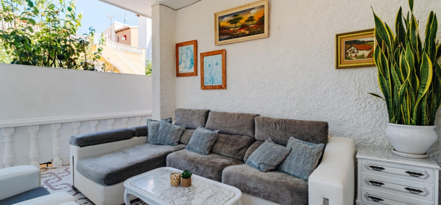 Torrevieja, Alicante, 3 Bedrooms Bedrooms, ,2 BathroomsBathrooms,Villa,Resale,0,75632494533135264