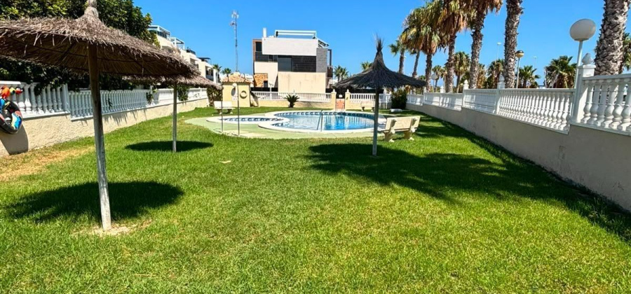 Orihuela Costa, Alicante, 2 Bedrooms Bedrooms, ,1 BathroomBathrooms,Bungalow,Resale,0,75632280618165184
