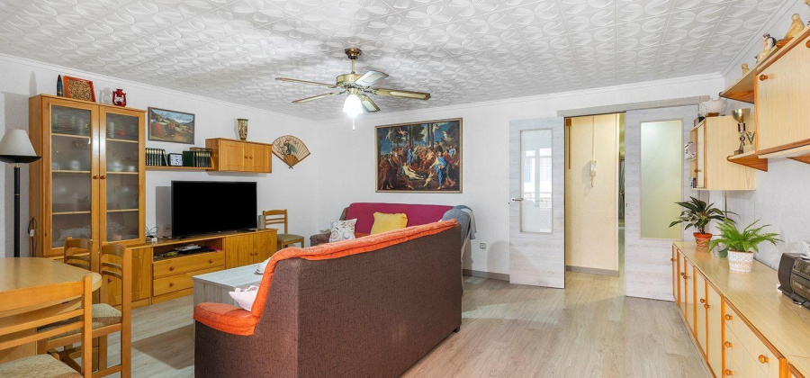 Torrevieja, Alicante, 3 Bedrooms Bedrooms, ,1 BathroomBathrooms,Apartment,Resale,0,75632558742100352