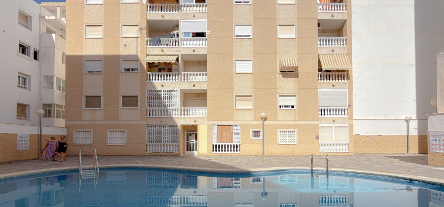 Torrevieja, Alicante, 2 Bedrooms Bedrooms, ,1 BathroomBathrooms,Apartment,Resale,0,7563282263984034