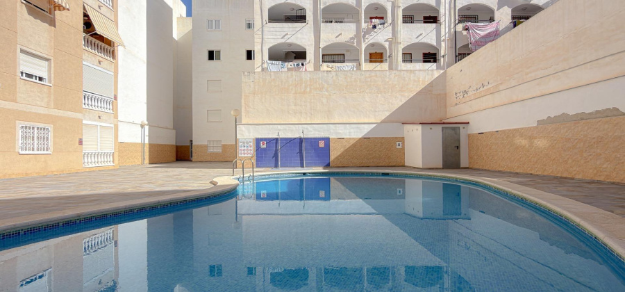 Torrevieja, Alicante, 2 Bedrooms Bedrooms, ,1 BathroomBathrooms,Apartment,Resale,0,7563282263984034