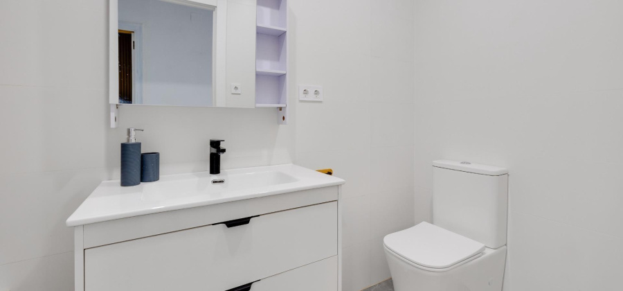 Torrevieja, Alicante, 2 Bedrooms Bedrooms, ,1 BathroomBathrooms,Apartment,Resale,0,75632220962710976