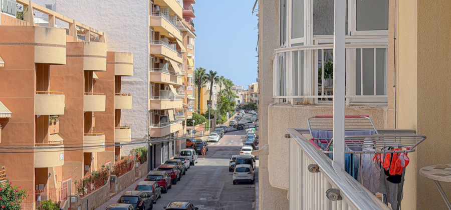 Torrevieja, Alicante, 4 Bedrooms Bedrooms, ,1 BathroomBathrooms,Apartment,Resale,0,75632229086094960