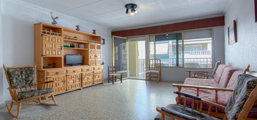 Torrevieja, Alicante, 4 Bedrooms Bedrooms, ,1 BathroomBathrooms,Apartment,Resale,0,75632229086094960