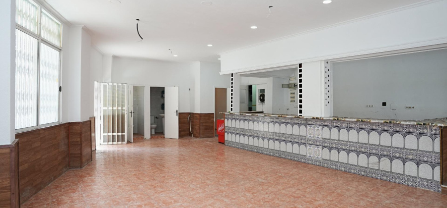 Torrevieja, Alicante, 3 Bedrooms Bedrooms, ,2 BathroomsBathrooms,Commercial Unit,Resale,0,75632247306086032