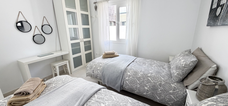 Mil Palmeras, Alicante, 4 Bedrooms Bedrooms, ,3 BathroomsBathrooms,Villa,Resale,0,10318686527791940