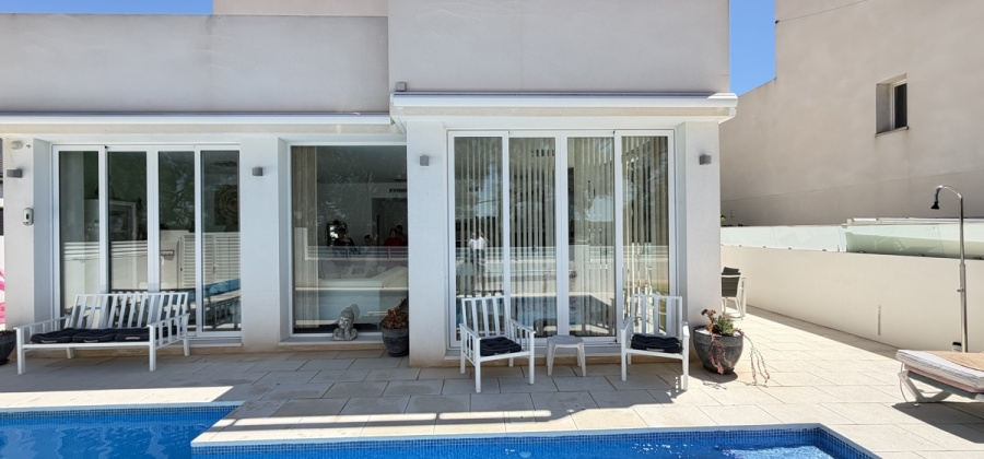 Mil Palmeras, Alicante, 4 Bedrooms Bedrooms, ,3 BathroomsBathrooms,Villa,Resale,0,10318686527791940
