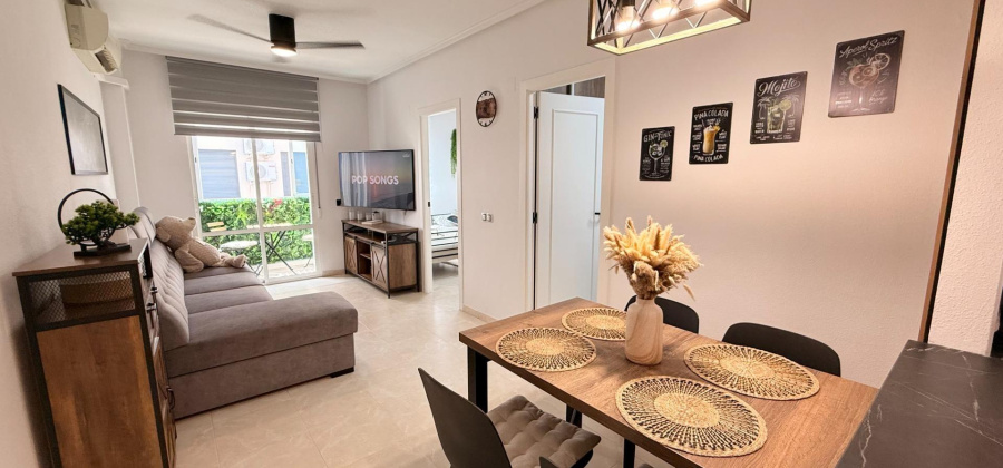 Torrevieja, Alicante, 2 Bedrooms Bedrooms, ,1 BathroomBathrooms,Apartment,Resale,0,75632160062265744
