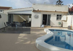 Cabo Roig, Alicante, 2 Bedrooms Bedrooms, ,2 BathroomsBathrooms,Villa,Resale,0,90690173981871024