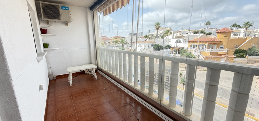 Villamartin, Alicante, 2 Bedrooms Bedrooms, ,1 BathroomBathrooms,Apartment,Resale,0,10318675536549704