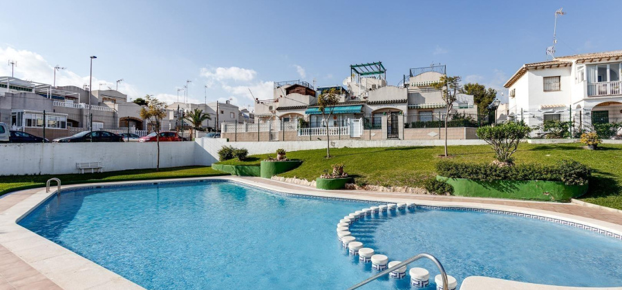 Torrevieja, Alicante, 2 Bedrooms Bedrooms, ,1 BathroomBathrooms,Bungalow,Resale,0,75632172462394304