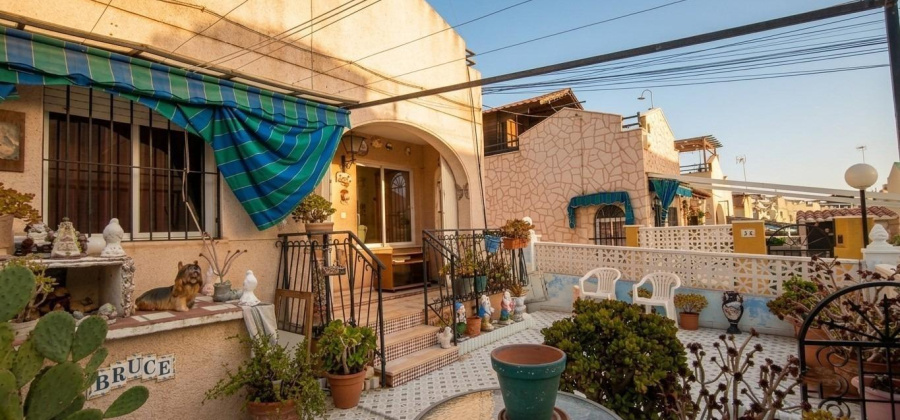 Torrevieja, Alicante, 2 Bedrooms Bedrooms, ,1 BathroomBathrooms,Bungalow,Resale,0,75632172462394304