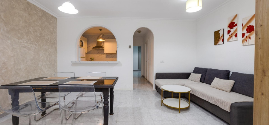 Torrevieja, Alicante, 2 Bedrooms Bedrooms, ,1 BathroomBathrooms,Apartment,Resale,0,75632219909941440