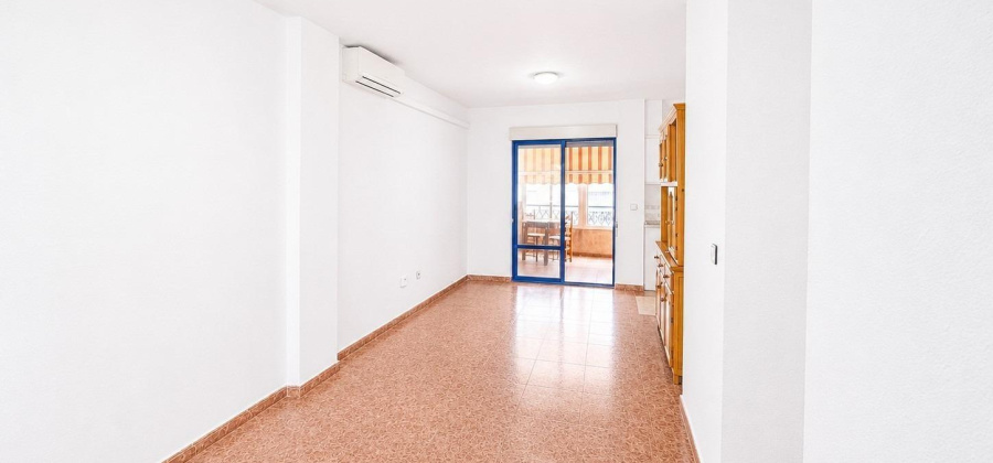 Torrevieja, Alicante, 3 Bedrooms Bedrooms, ,1 BathroomBathrooms,Apartment,Resale,0,75632245372404800