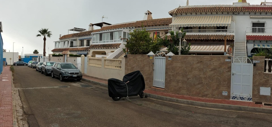 Torrevieja, Alicante, 2 Bedrooms Bedrooms, ,1 BathroomBathrooms,Bungalow,Resale,0,75632302148765904