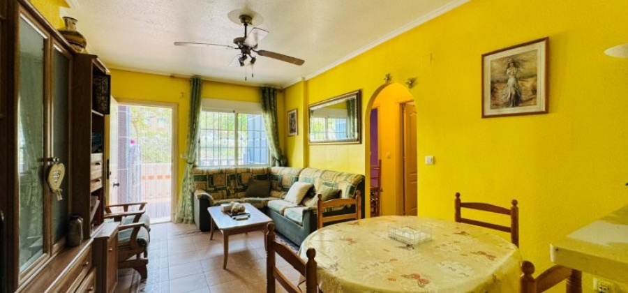 La Mata, Alicante, 3 Bedrooms Bedrooms, ,1 BathroomBathrooms,Apartment,Resale,0,29168578771225776