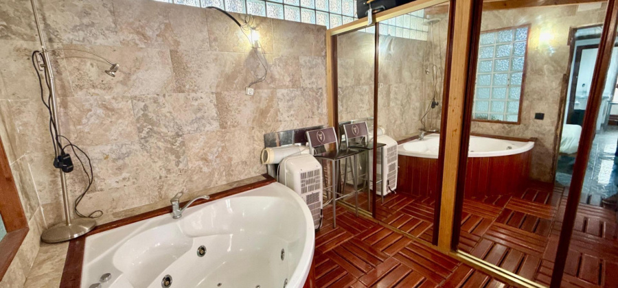 Torrevieja, Alicante, 4 Bedrooms Bedrooms, ,2 BathroomsBathrooms,Apartment,Resale,0,75632362530957744