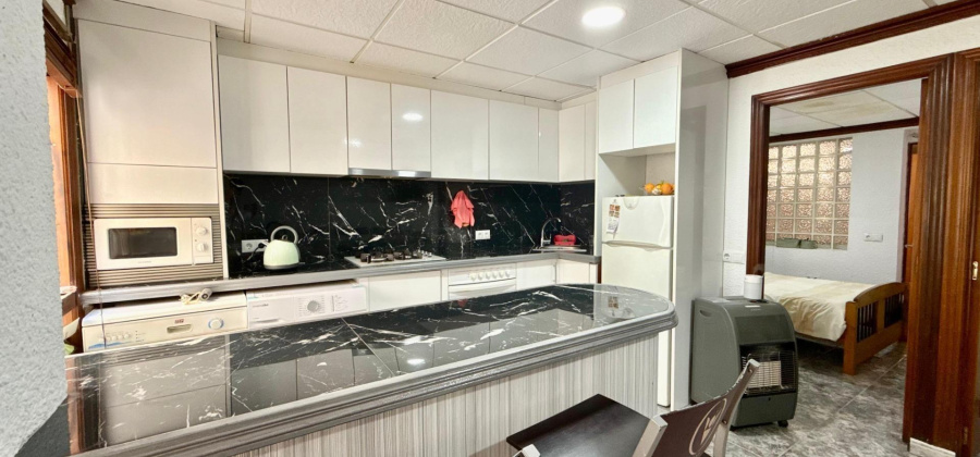 Torrevieja, Alicante, 4 Bedrooms Bedrooms, ,2 BathroomsBathrooms,Apartment,Resale,0,75632362530957744