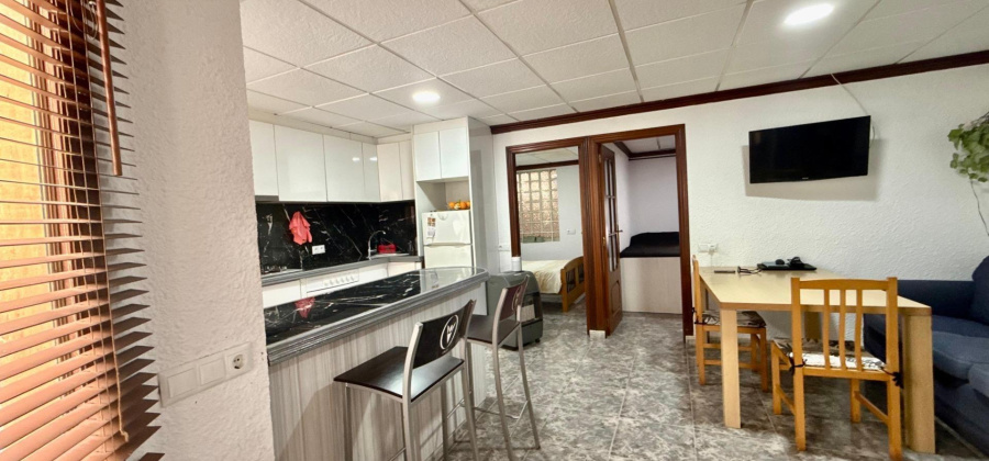 Torrevieja, Alicante, 4 Bedrooms Bedrooms, ,2 BathroomsBathrooms,Apartment,Resale,0,75632362530957744