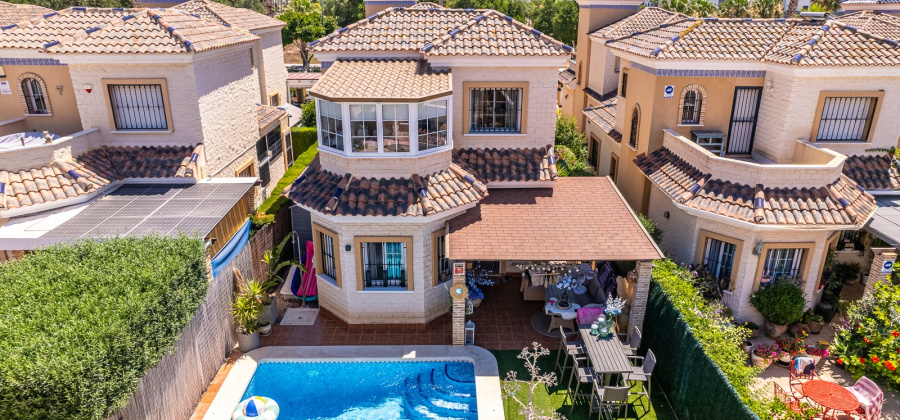 Guardamar del Segura, Alicante, 3 Bedrooms Bedrooms, ,2 BathroomsBathrooms,Villa,Resale,0,103536631705463136