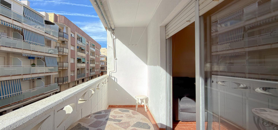 Torrevieja, Alicante, 2 Bedrooms Bedrooms, ,1 BathroomBathrooms,Apartment,Resale,0,75632285777384288