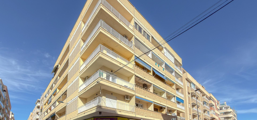 Torrevieja, Alicante, 2 Bedrooms Bedrooms, ,1 BathroomBathrooms,Apartment,Resale,0,75632285777384288