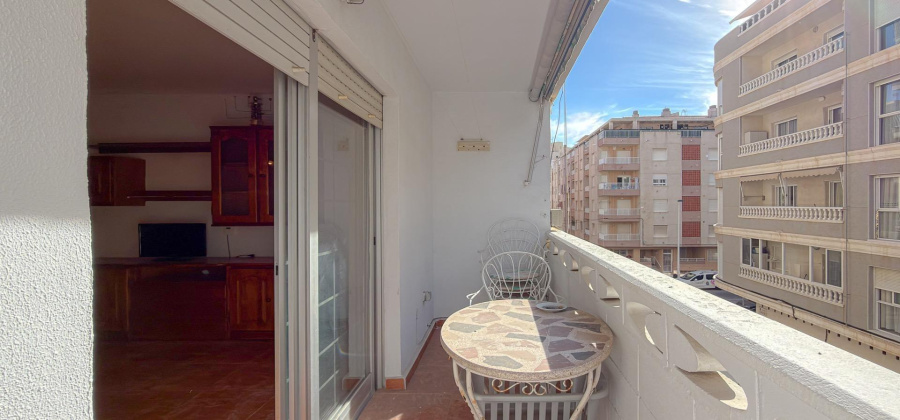 Torrevieja, Alicante, 2 Bedrooms Bedrooms, ,1 BathroomBathrooms,Apartment,Resale,0,75632285777384288