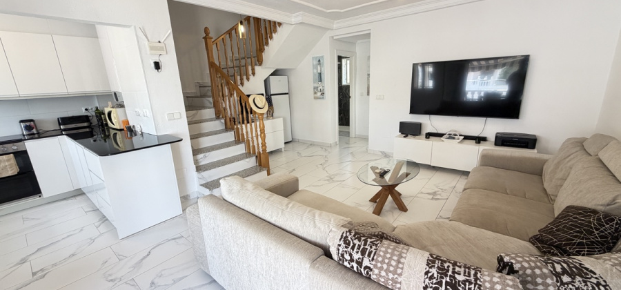 Villamartin, Alicante, 5 Bedrooms Bedrooms, ,3 BathroomsBathrooms,Villa,Resale,0,103186142090864464