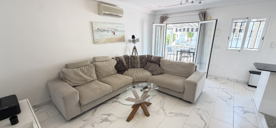Villamartin, Alicante, 5 Bedrooms Bedrooms, ,3 BathroomsBathrooms,Villa,Resale,0,103186142090864464