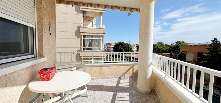 Torrevieja, Alicante, 2 Bedrooms Bedrooms, ,1 BathroomBathrooms,Apartment,Resale,0,75632156771771264