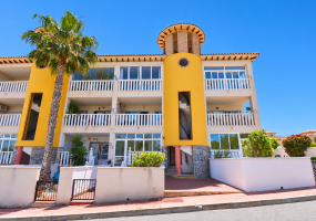 Villamartin, Alicante, 2 Bedrooms Bedrooms, ,1 BathroomBathrooms,Apartment,Resale,0,10318675536549704