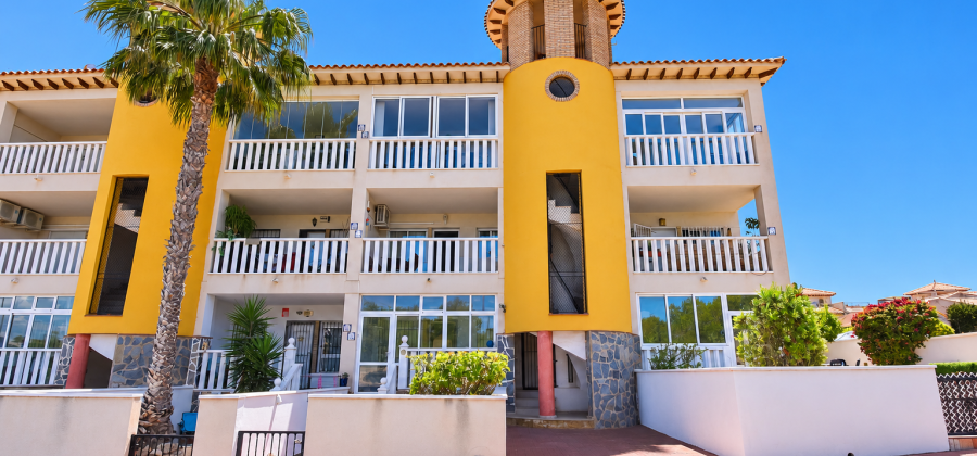 Villamartin, Alicante, 2 Bedrooms Bedrooms, ,1 BathroomBathrooms,Apartment,Resale,0,10318675536549704