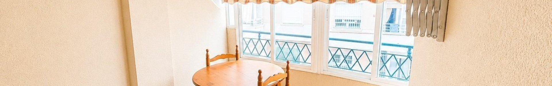Torrevieja, Alicante, 3 Bedrooms Bedrooms, ,1 BathroomBathrooms,Apartment,Resale,0,75632245372404800