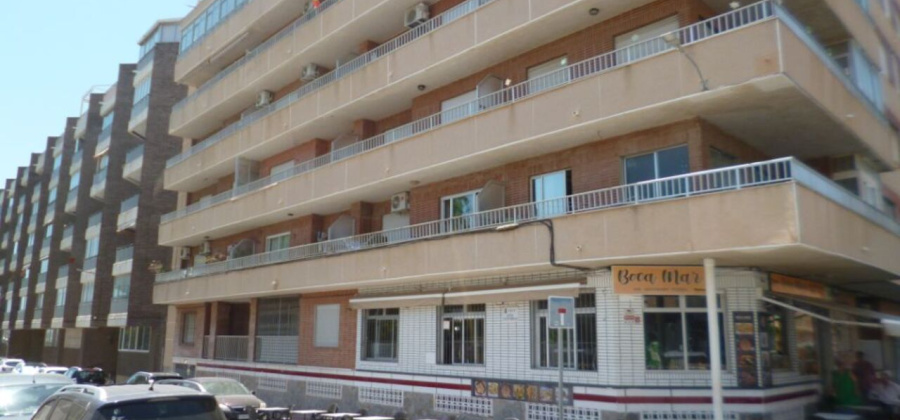Villamartin, Alicante, 4 Bedrooms Bedrooms, ,2 BathroomsBathrooms,Apartment,Resale,0,90690103752653376