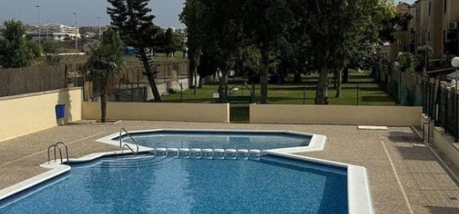 Torrevieja, Alicante, 3 Bedrooms Bedrooms, ,1 BathroomBathrooms,Townhouse,Resale,0,75632142610834592