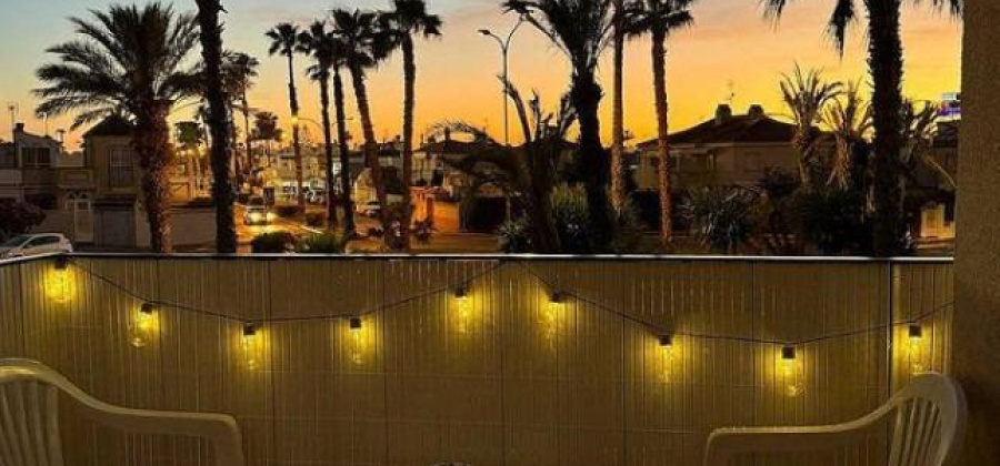 Torrevieja, Alicante, 3 Bedrooms Bedrooms, ,1 BathroomBathrooms,Townhouse,Resale,0,75632142610834592