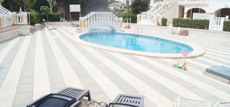 Orihuela Costa, Alicante, 2 Bedrooms Bedrooms, ,1 BathroomBathrooms,Bungalow,Resale,0,75632143885034864