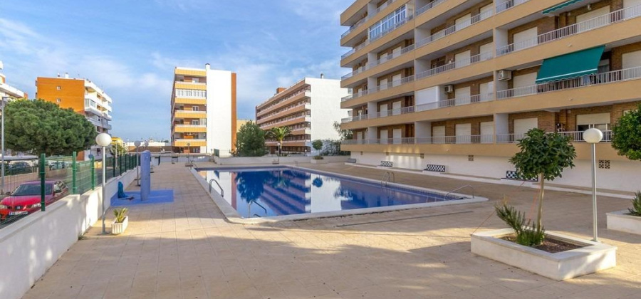 Torrevieja, Alicante, 2 Bedrooms Bedrooms, ,1 BathroomBathrooms,Apartment,Resale,0,65945156501137480