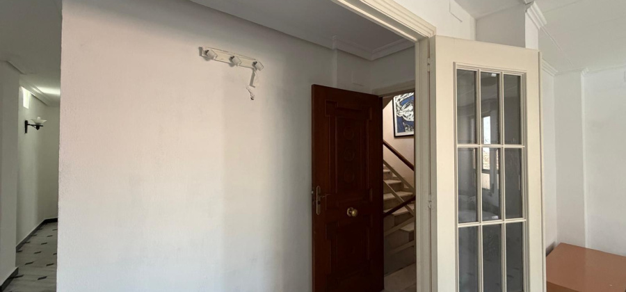 Torrevieja, Alicante, 3 Bedrooms Bedrooms, ,1 BathroomBathrooms,Apartment,Resale,0,75632150333338544