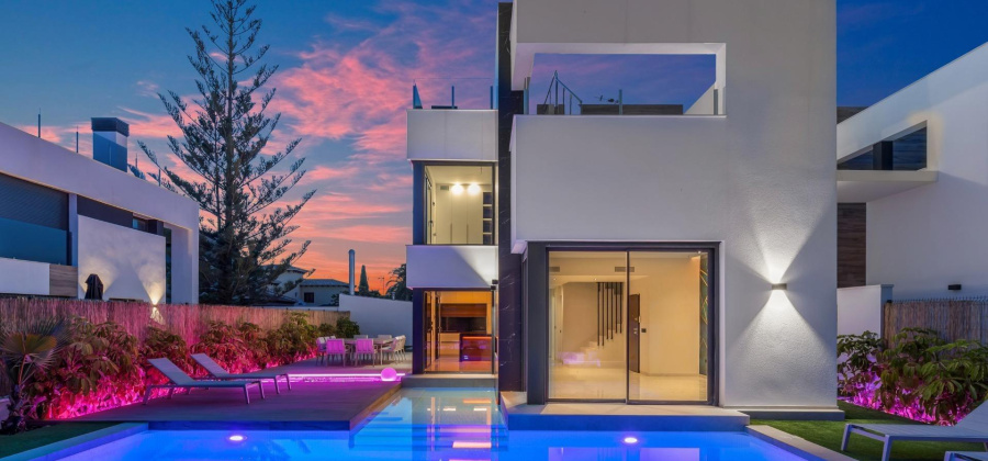 Torrevieja, Alicante, 3 Bedrooms Bedrooms, ,3 BathroomsBathrooms,Villa,Resale,0,7563292477569746