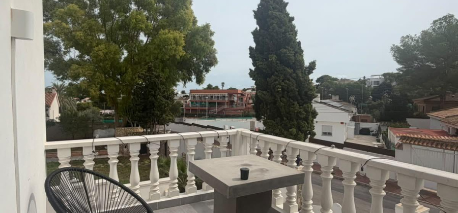 Torrevieja, Alicante, 4 Bedrooms Bedrooms, ,2 BathroomsBathrooms,Villa,Resale,0,75632207893993888