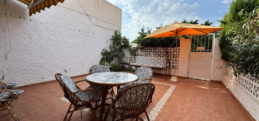 Torrevieja, Alicante, 2 Bedrooms Bedrooms, ,1 BathroomBathrooms,Bungalow,Resale,0,75632275471981424