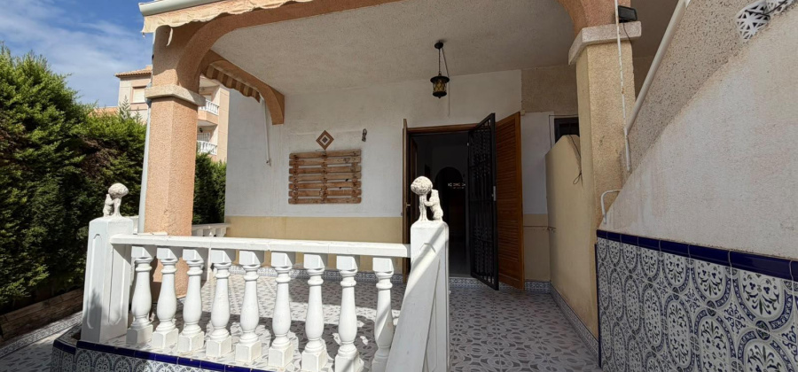 Torrevieja, Alicante, 2 Bedrooms Bedrooms, ,1 BathroomBathrooms,Apartment,Resale,0,75632164035381840